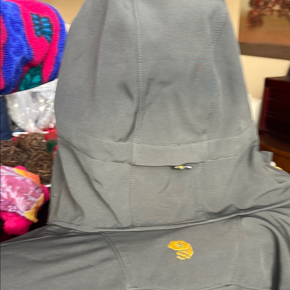 Mountain Hardwear Black Jacket - Picture 2 of 11
